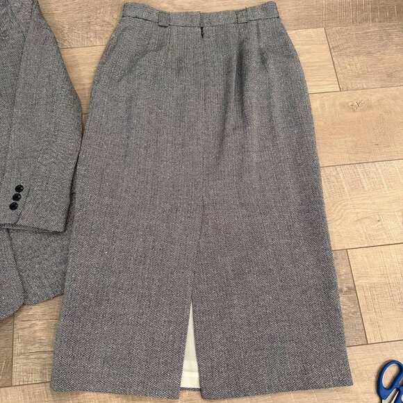 TALBOTS WOMENS 2 PIECE GRAY TWEED SUIT SKIRT AND BLAZER JACKET 8P - Picture 5 of 13